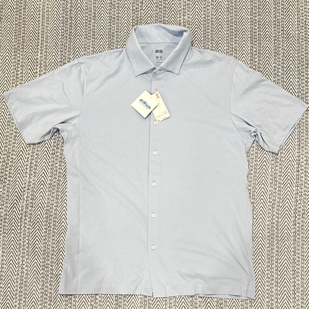 Uniqlo Men's Soft Blue Casual Shirt